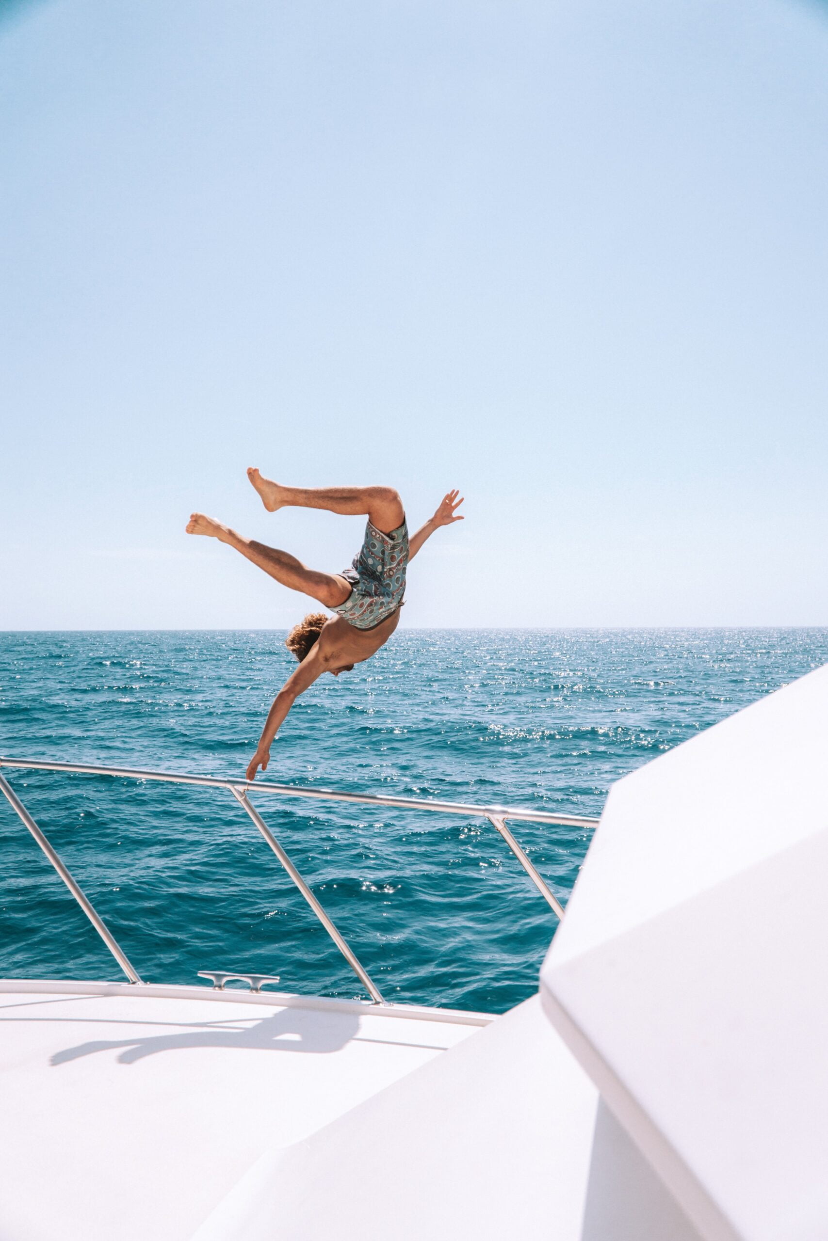 Yacht charter-demo ad 1